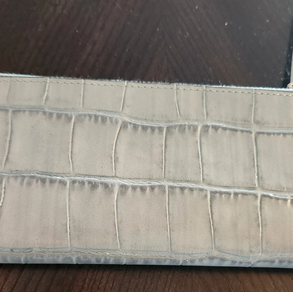 Tory Burch Crocodile Embossed Wallet - Picture 3 of 4